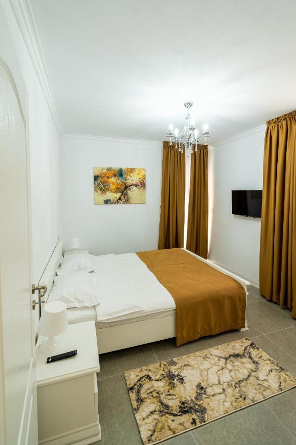 Armada Aparthotel Alba Iulia Bagian luar foto