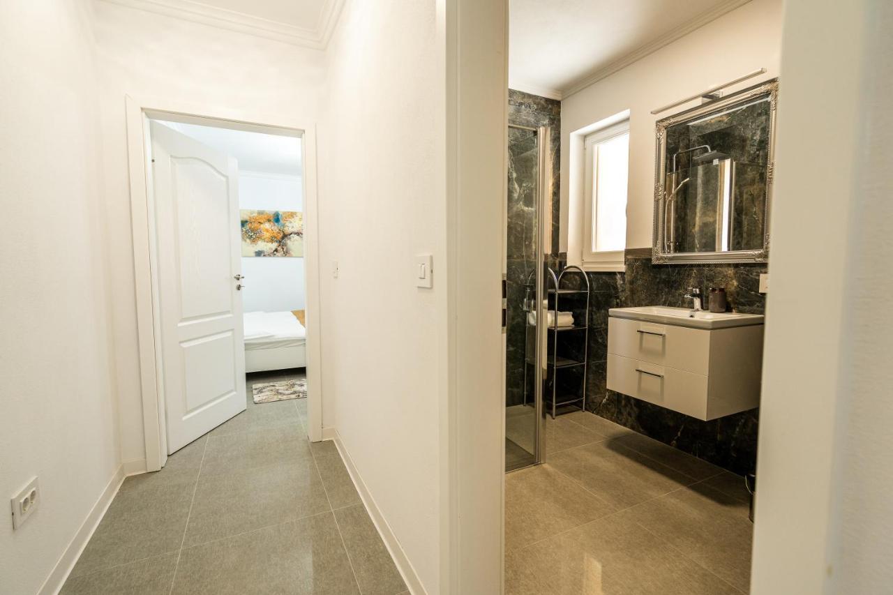 Armada Aparthotel Alba Iulia Bagian luar foto