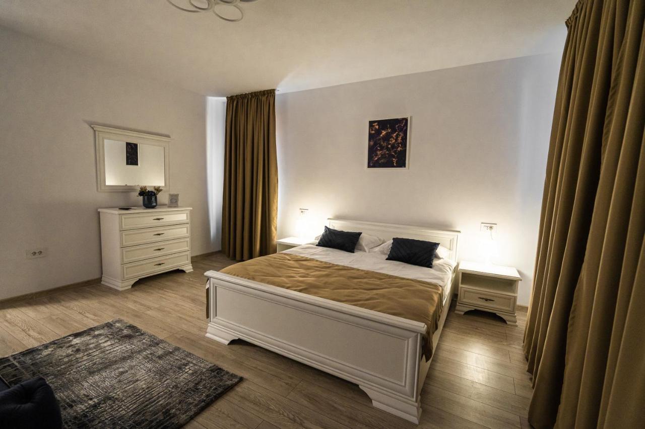 Armada Aparthotel Alba Iulia Bagian luar foto