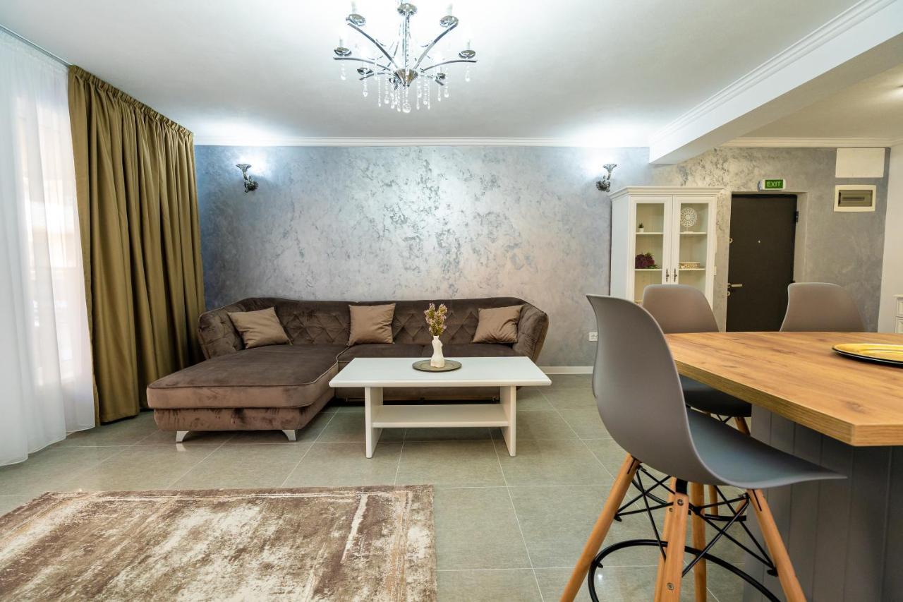Armada Aparthotel Alba Iulia Bagian luar foto