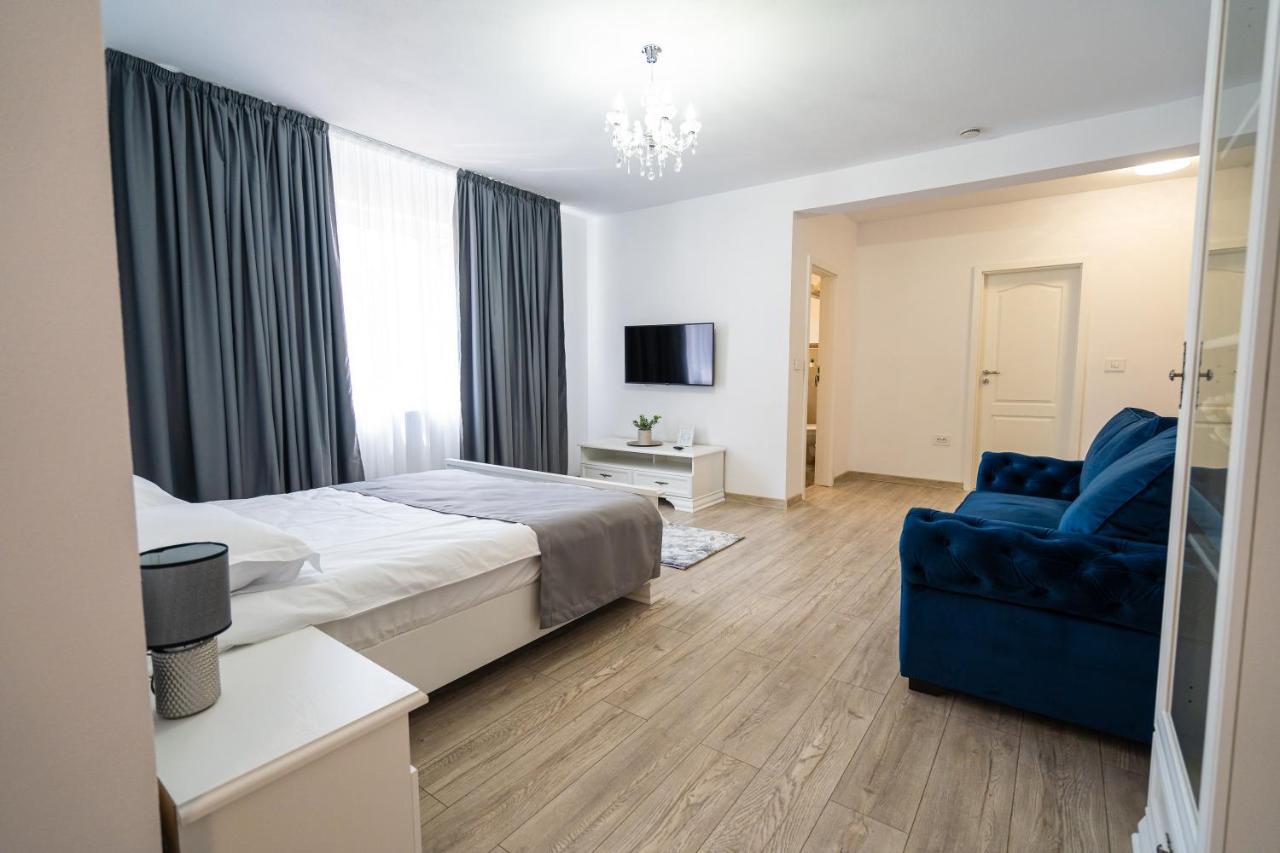 Armada Aparthotel Alba Iulia Bagian luar foto